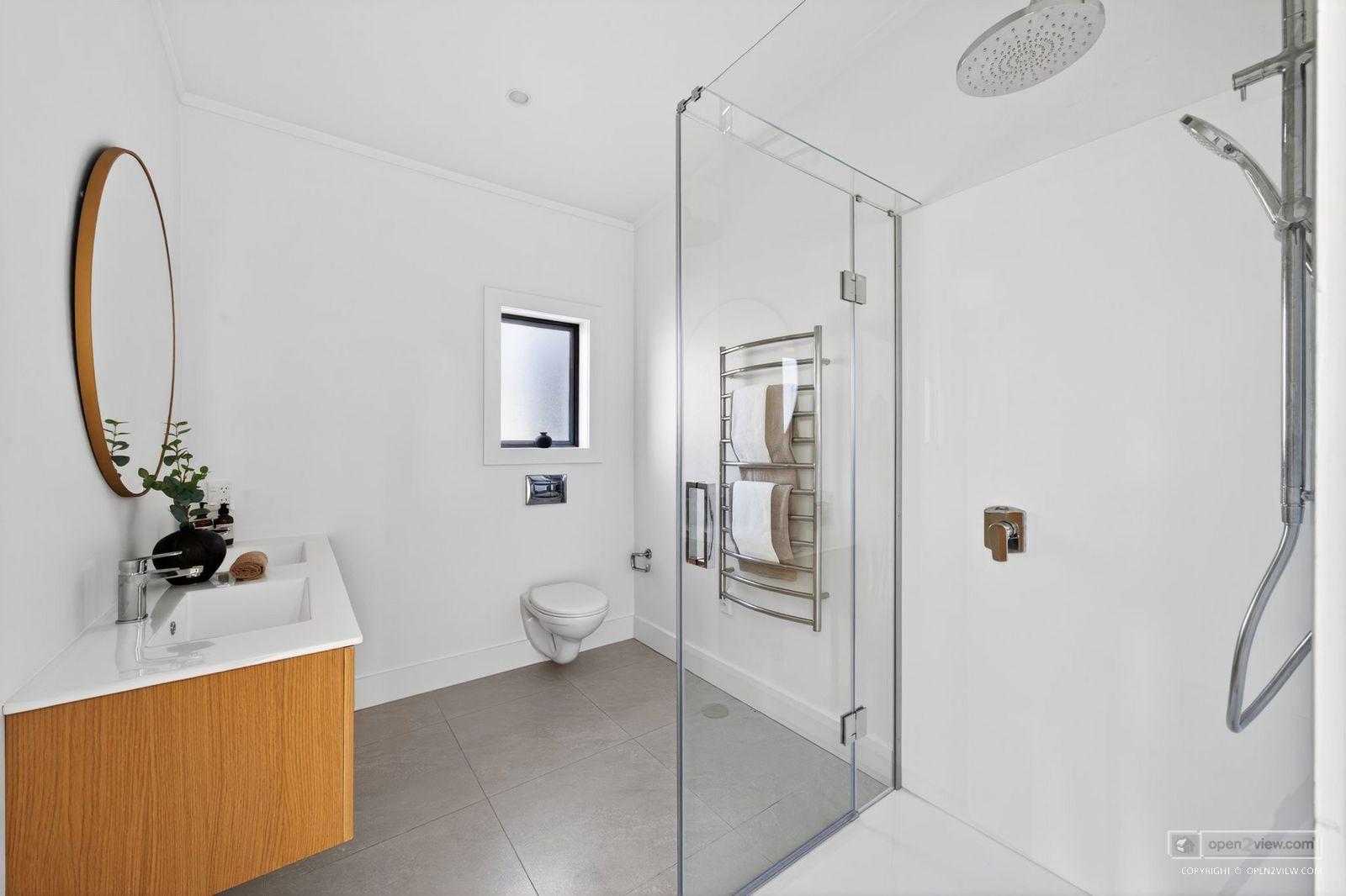 Slider image of 5 Holiday Road, Auckland