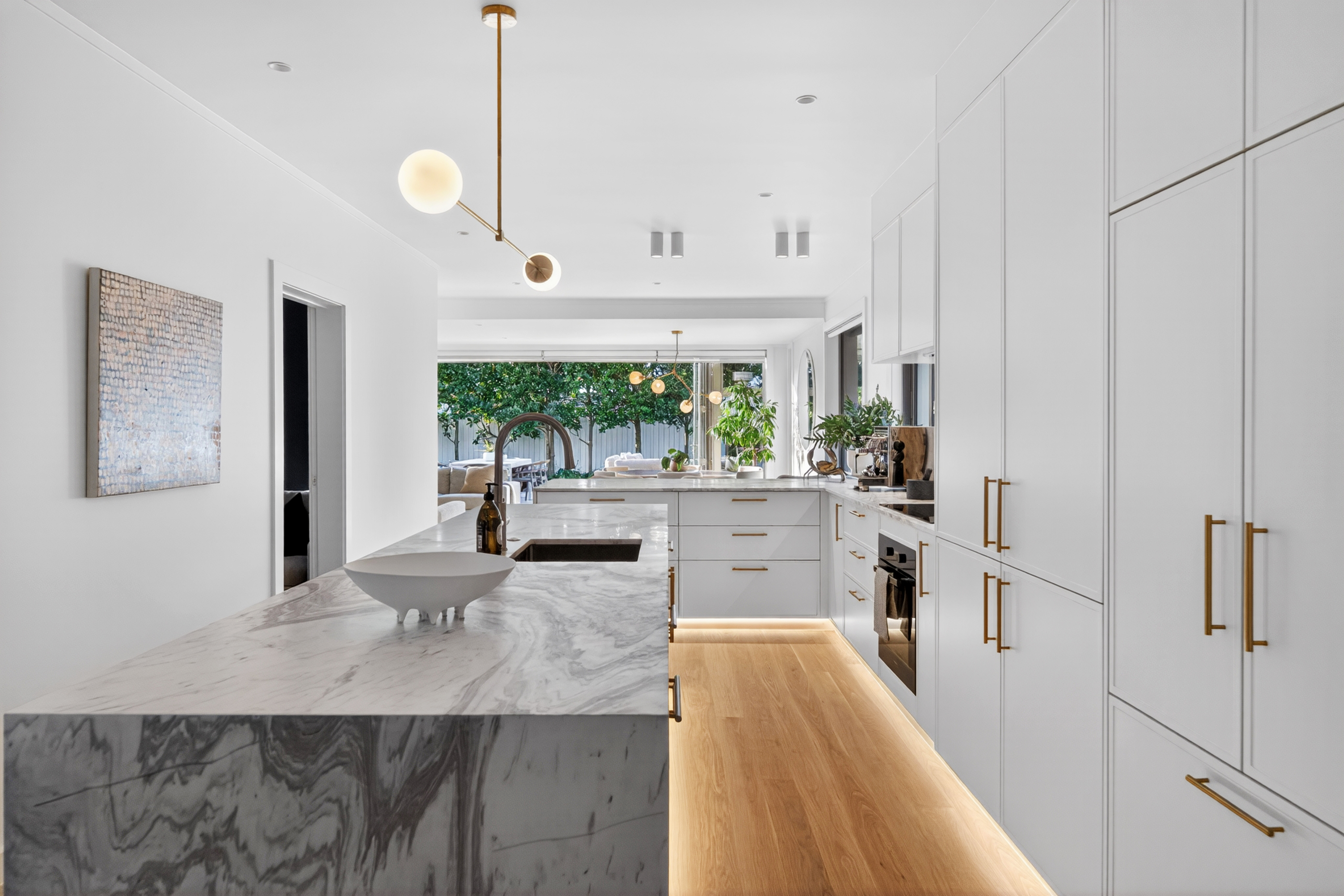 Slider image of 5 Holiday Road, Auckland