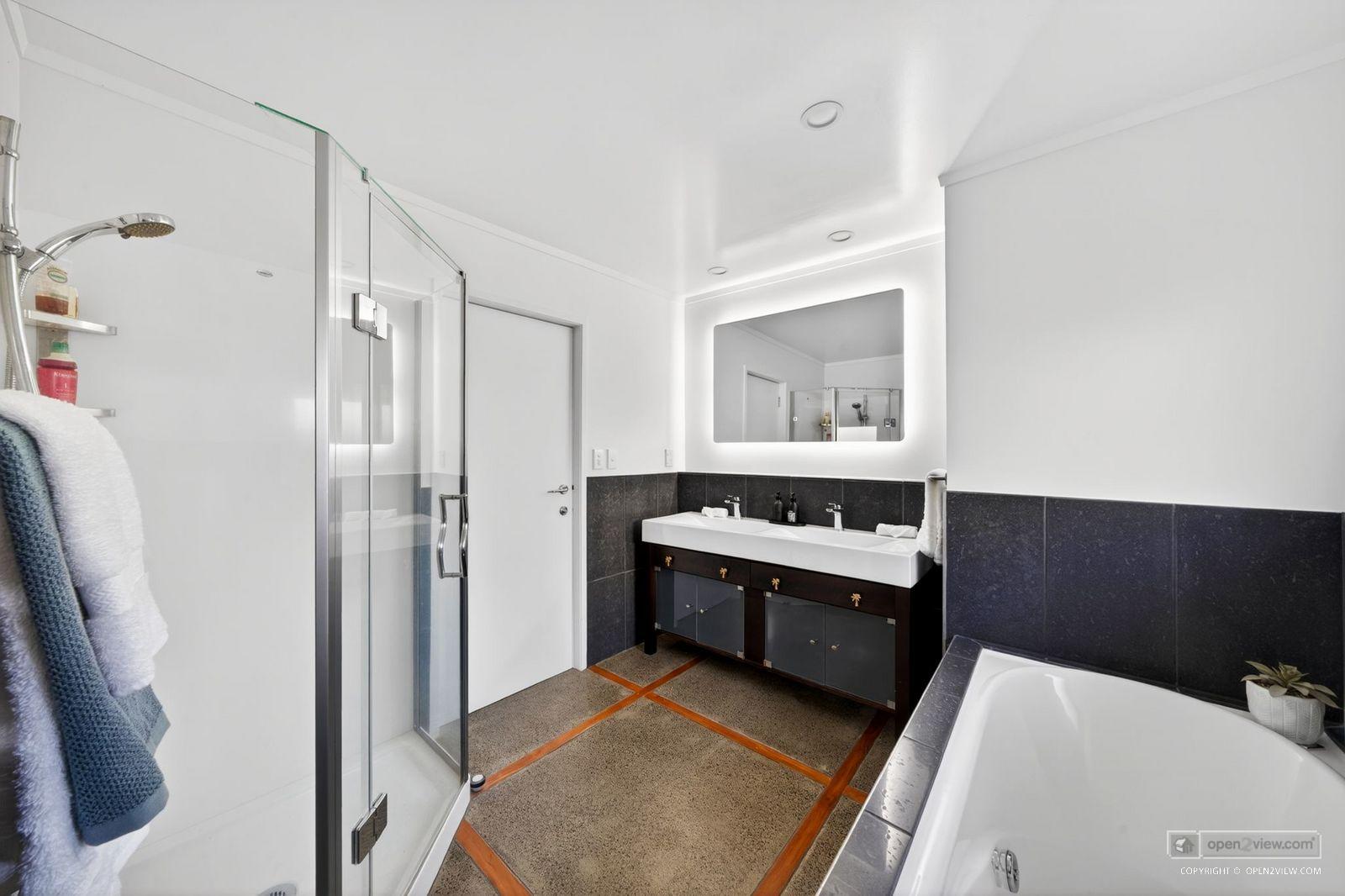Slider image of 5 Holiday Road, Auckland