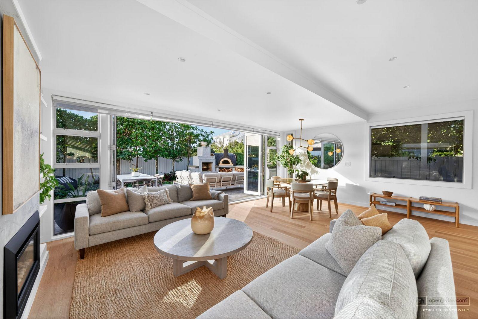 Slider image of 5 Holiday Road, Auckland
