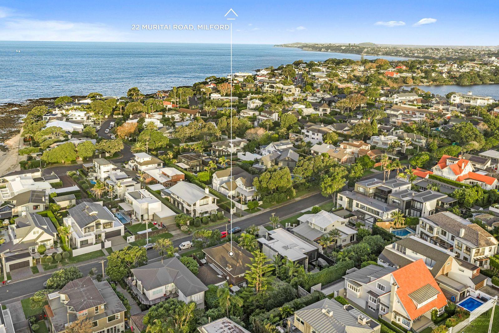 Slider image of 22 Muritai Road, Auckland