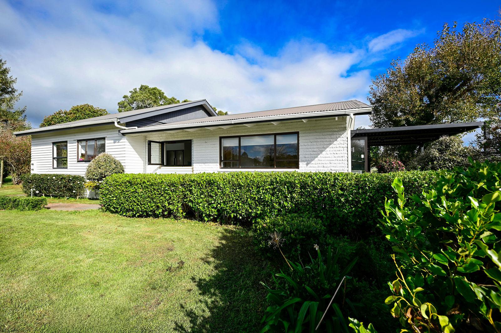 Slider image of 359 Waitoki Road, Auckland