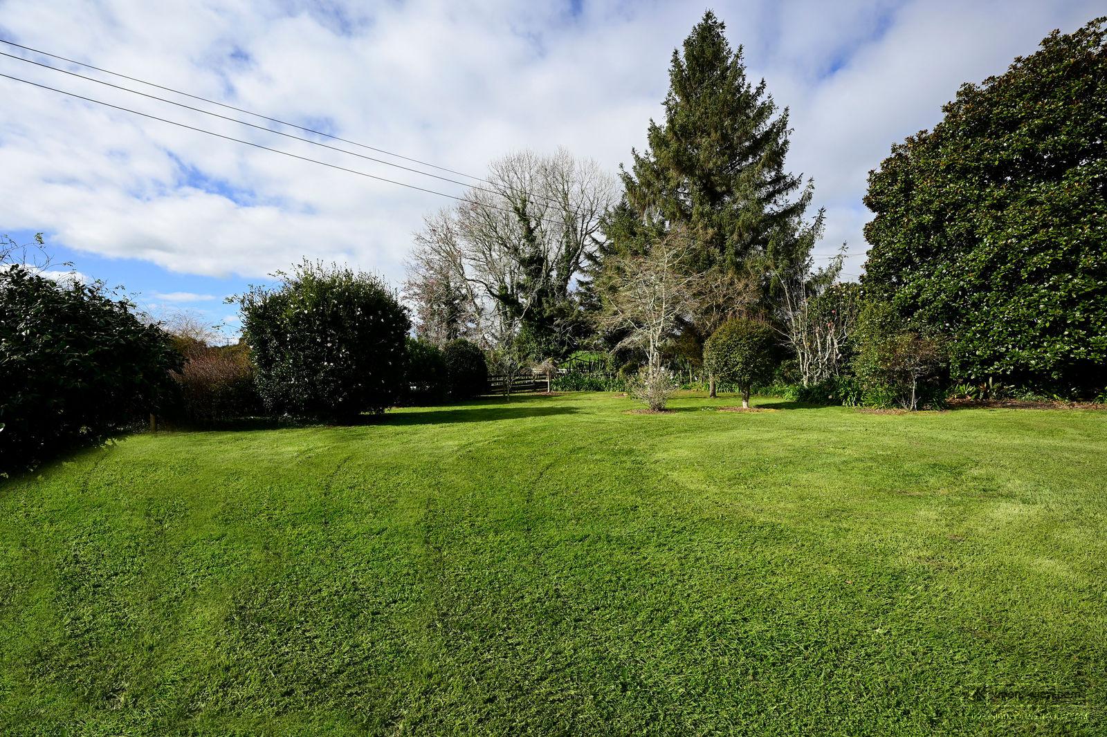 Slider image of 359 Waitoki Road, Auckland