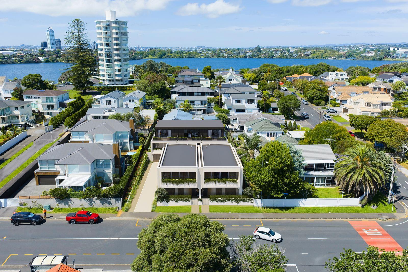 Slider image of 2/98 Kitchener Road, Auckland