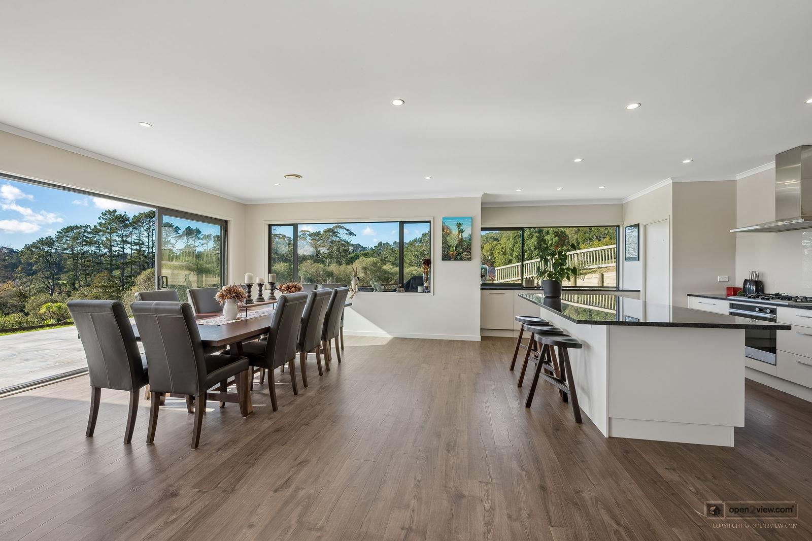 Slider image of 78 Screen Road, Auckland