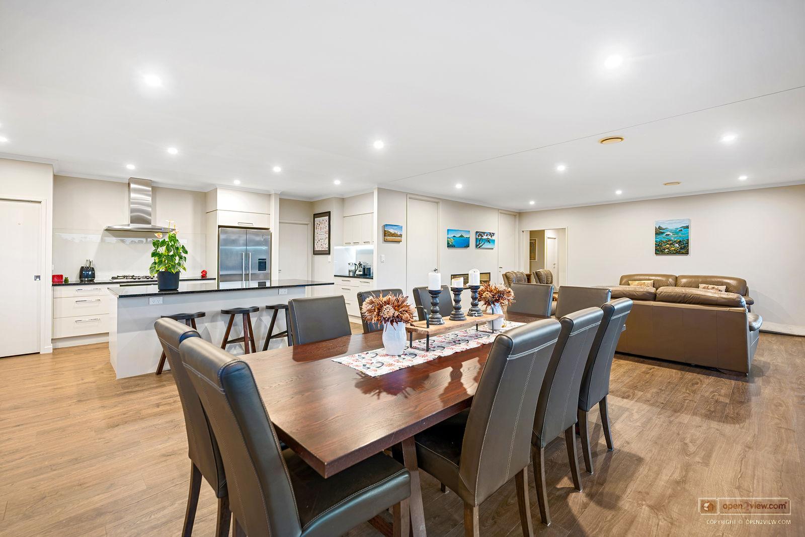 Slider image of 78 Screen Road, Auckland