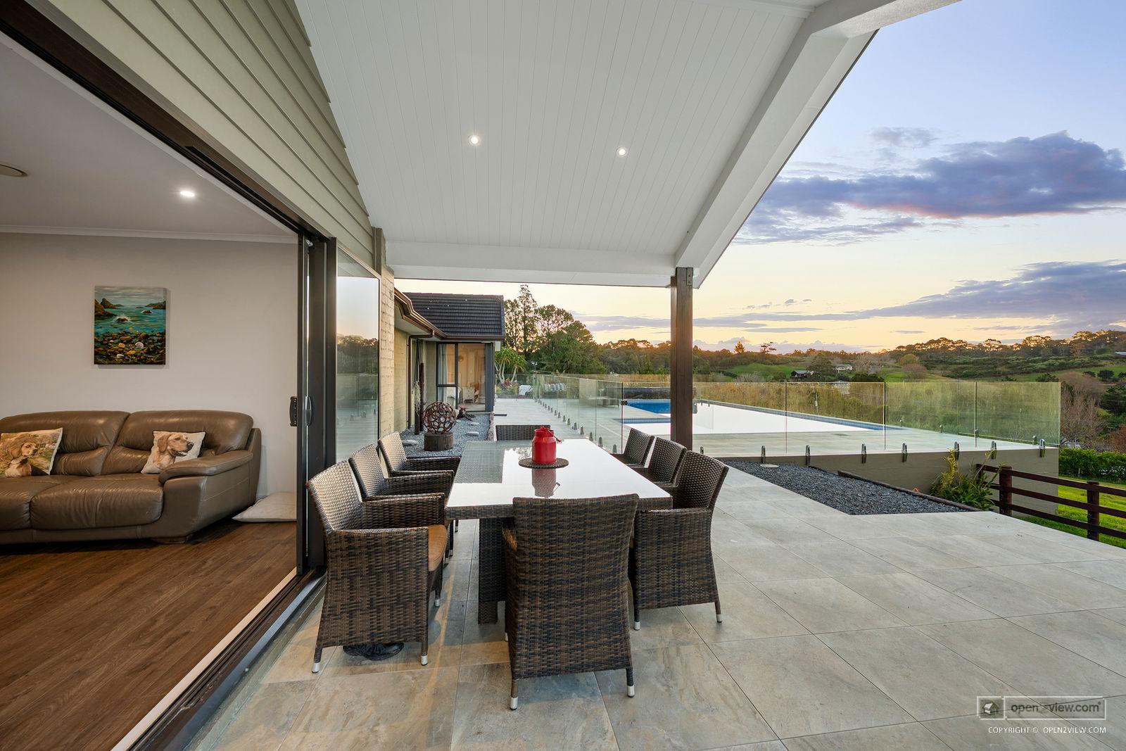 Slider image of 78 Screen Road, Auckland