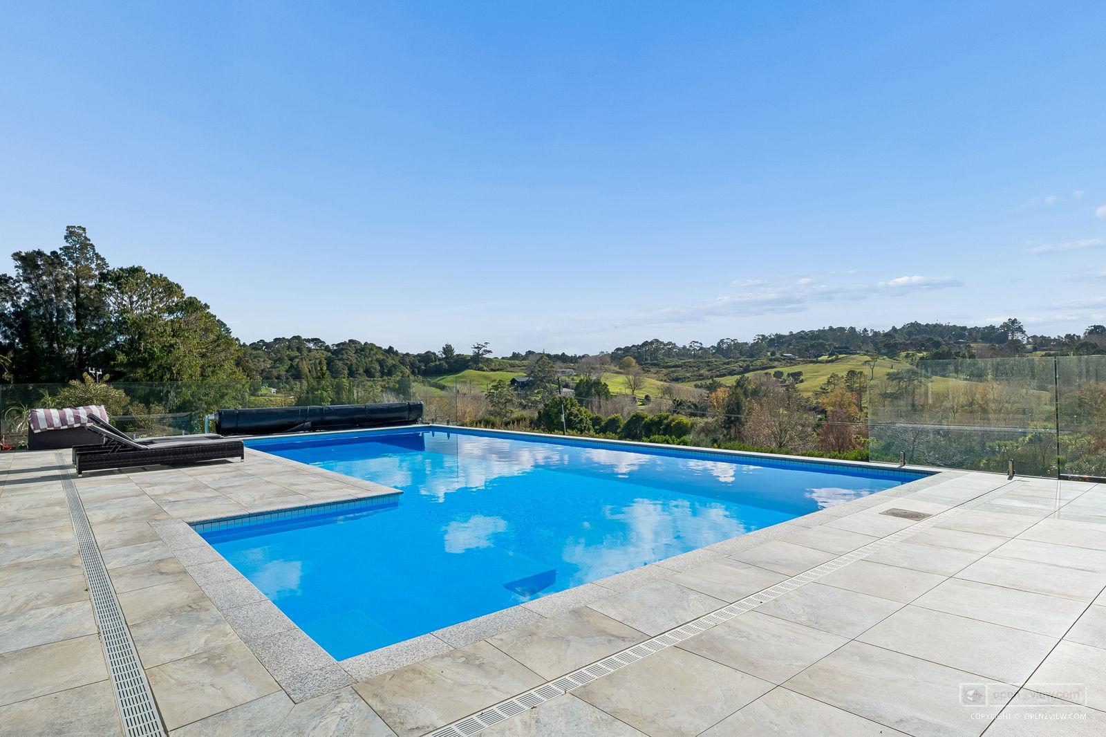 Slider image of 78 Screen Road, Auckland