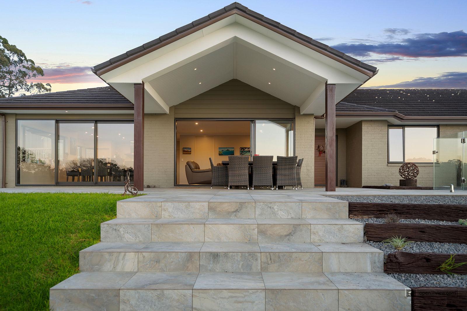 Slider image of 78 Screen Road, Auckland