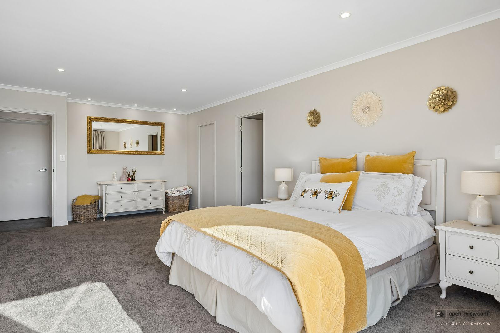 Slider image of 78 Screen Road, Auckland