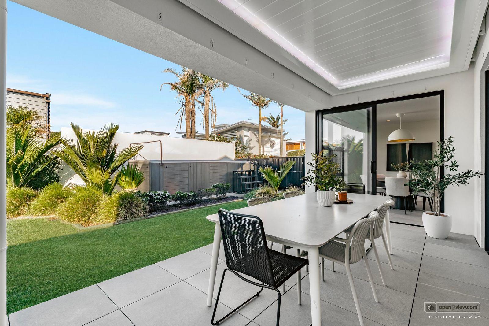 Slider image of 23 Muritai Road, Auckland
