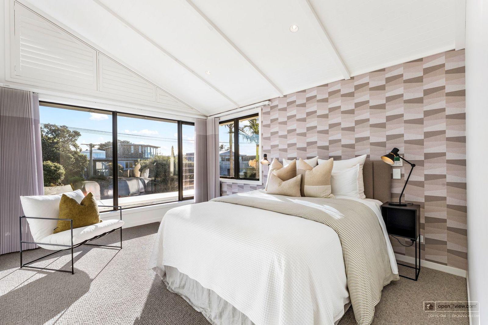 Slider image of 23 Muritai Road, Auckland