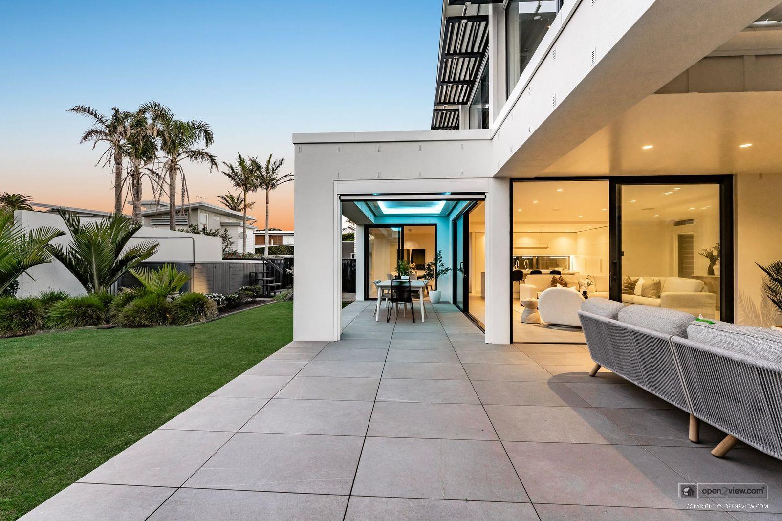 Slider image of 23 Muritai Road, Auckland