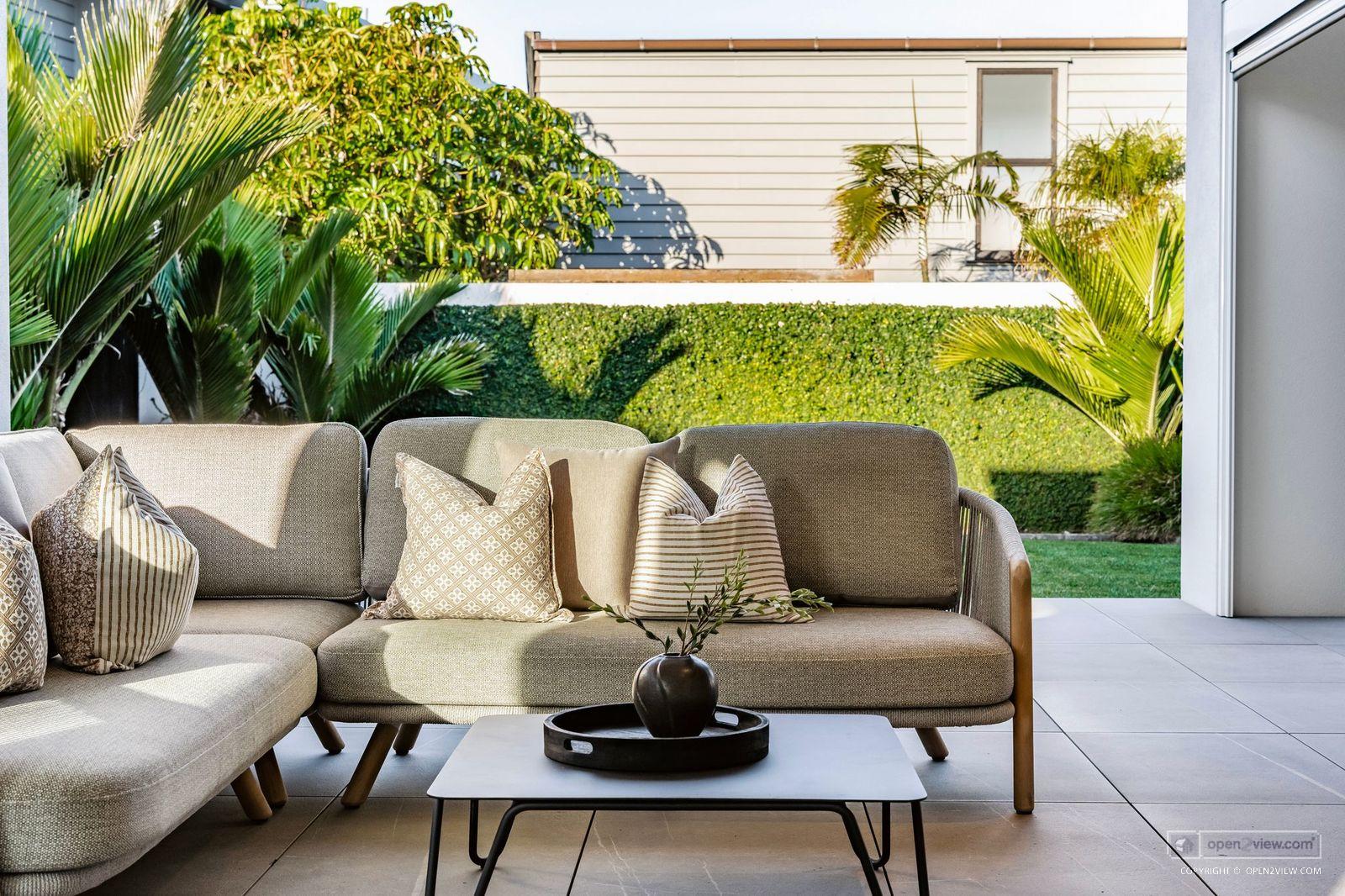 Slider image of 23 Muritai Road, Auckland