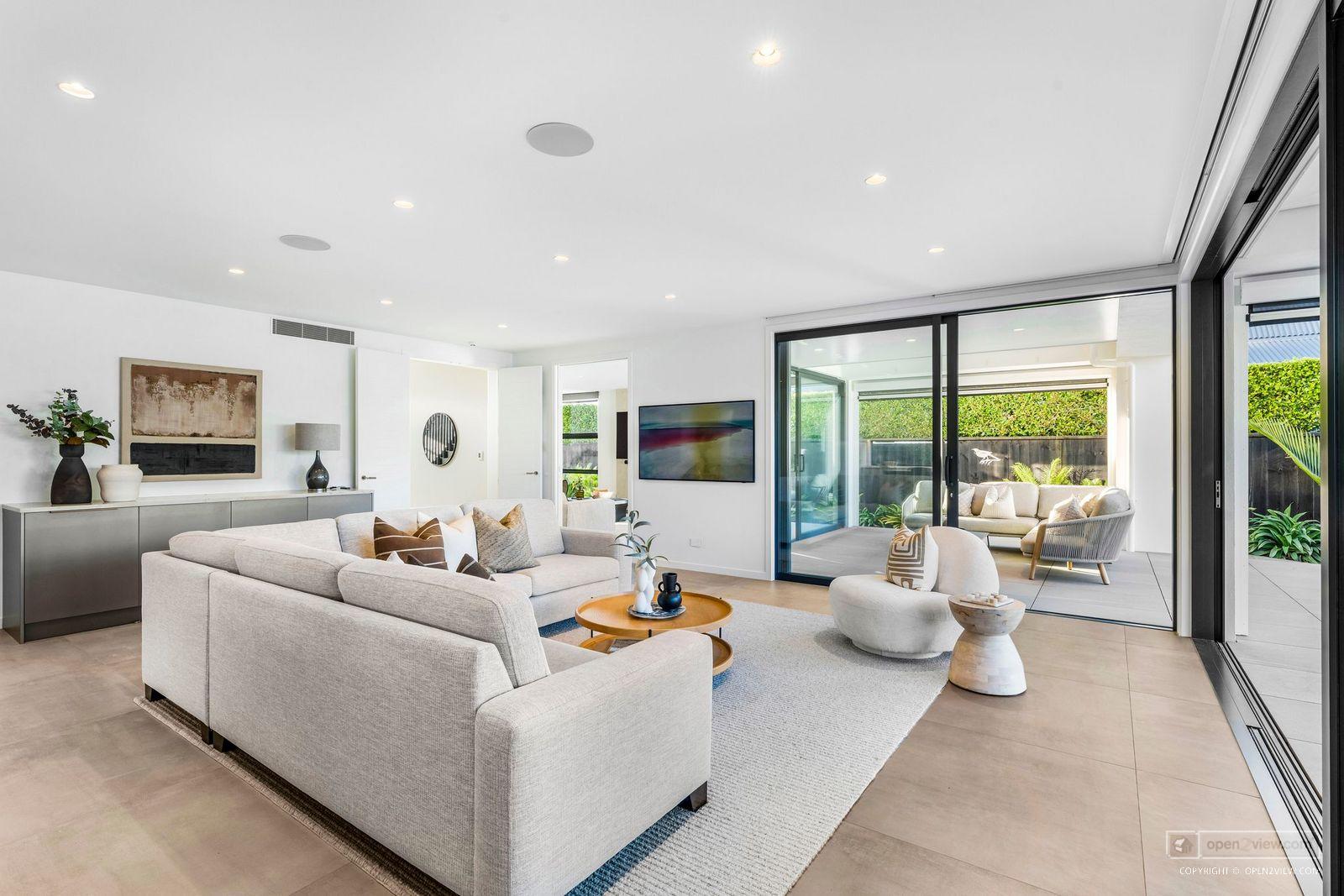 Slider image of 23 Muritai Road, Auckland