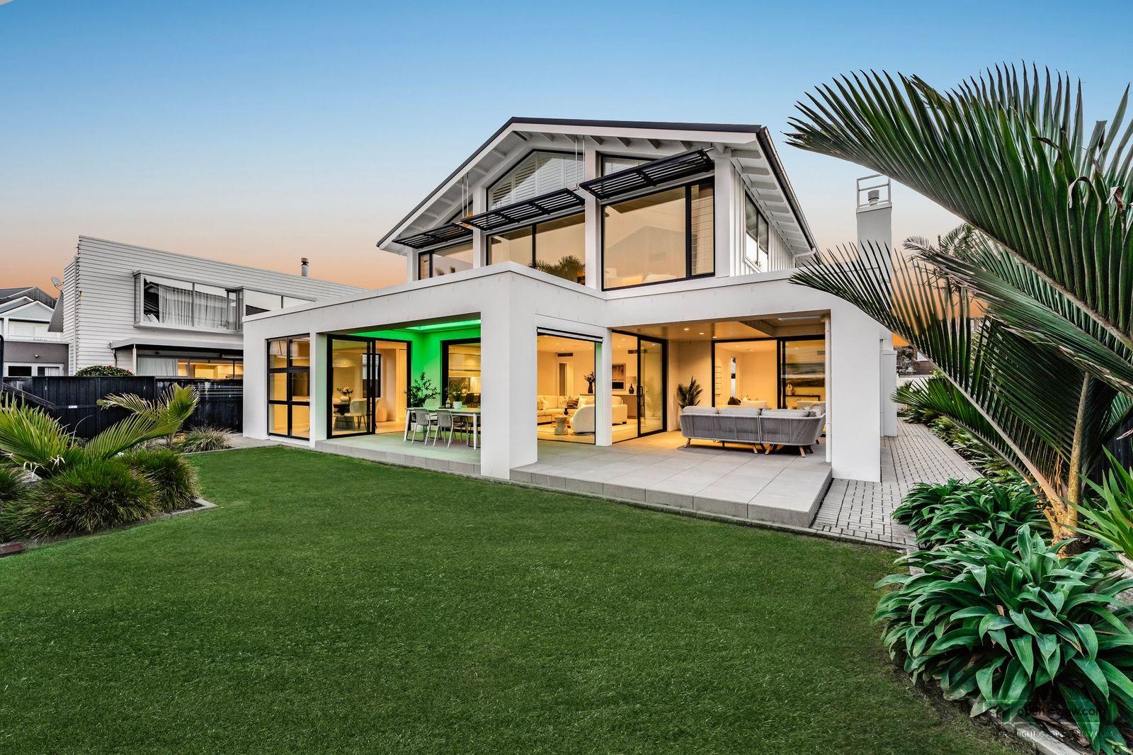 Slider image of 23 Muritai Road, Auckland