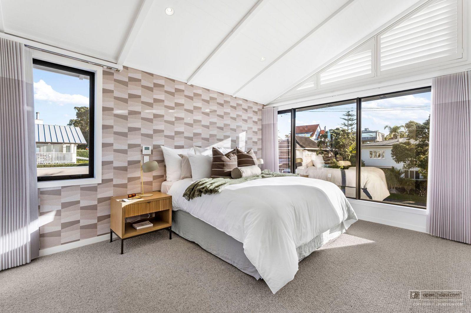 Slider image of 23 Muritai Road, Auckland