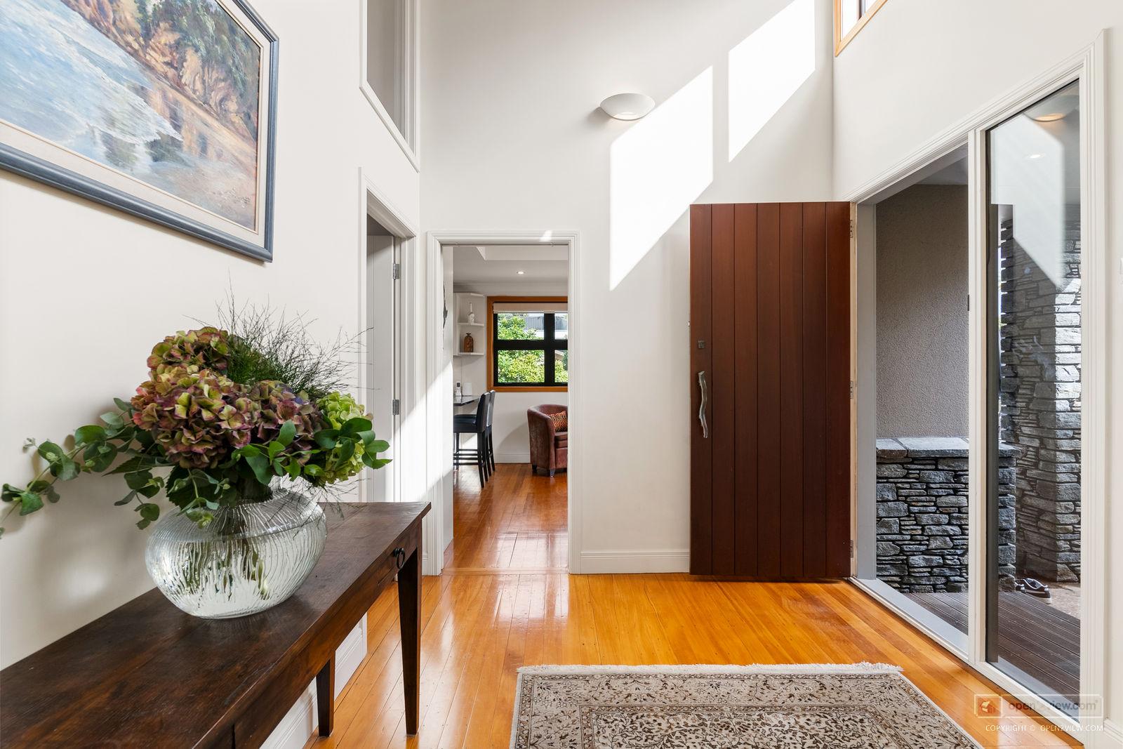 Slider image of 8 Eric Price Avenue, Auckland