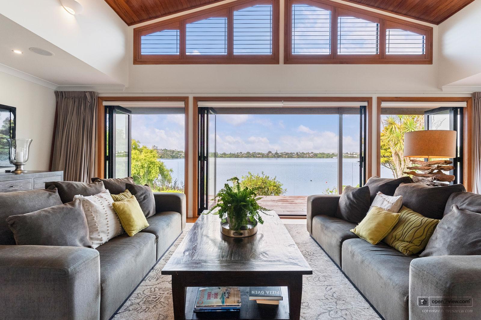 Slider image of 8 Eric Price Avenue, Auckland