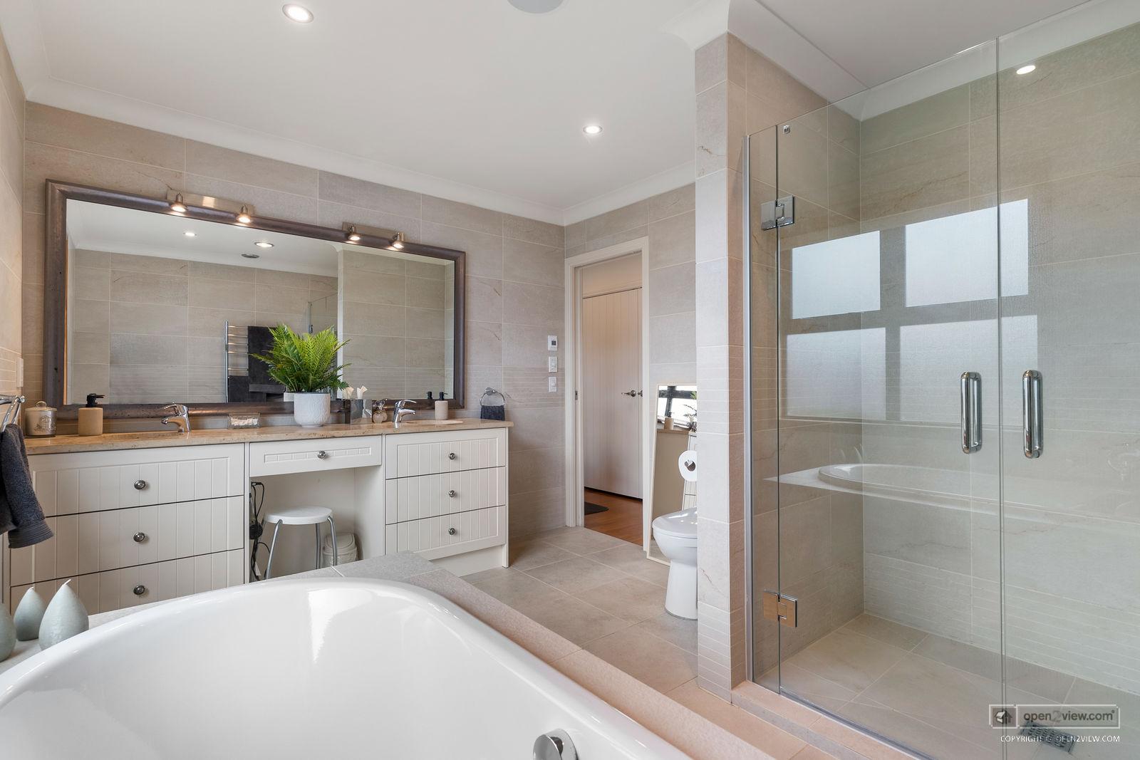 Slider image of 8 Eric Price Avenue, Auckland