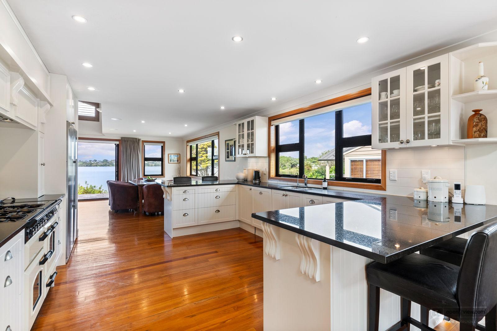 Slider image of 8 Eric Price Avenue, Auckland