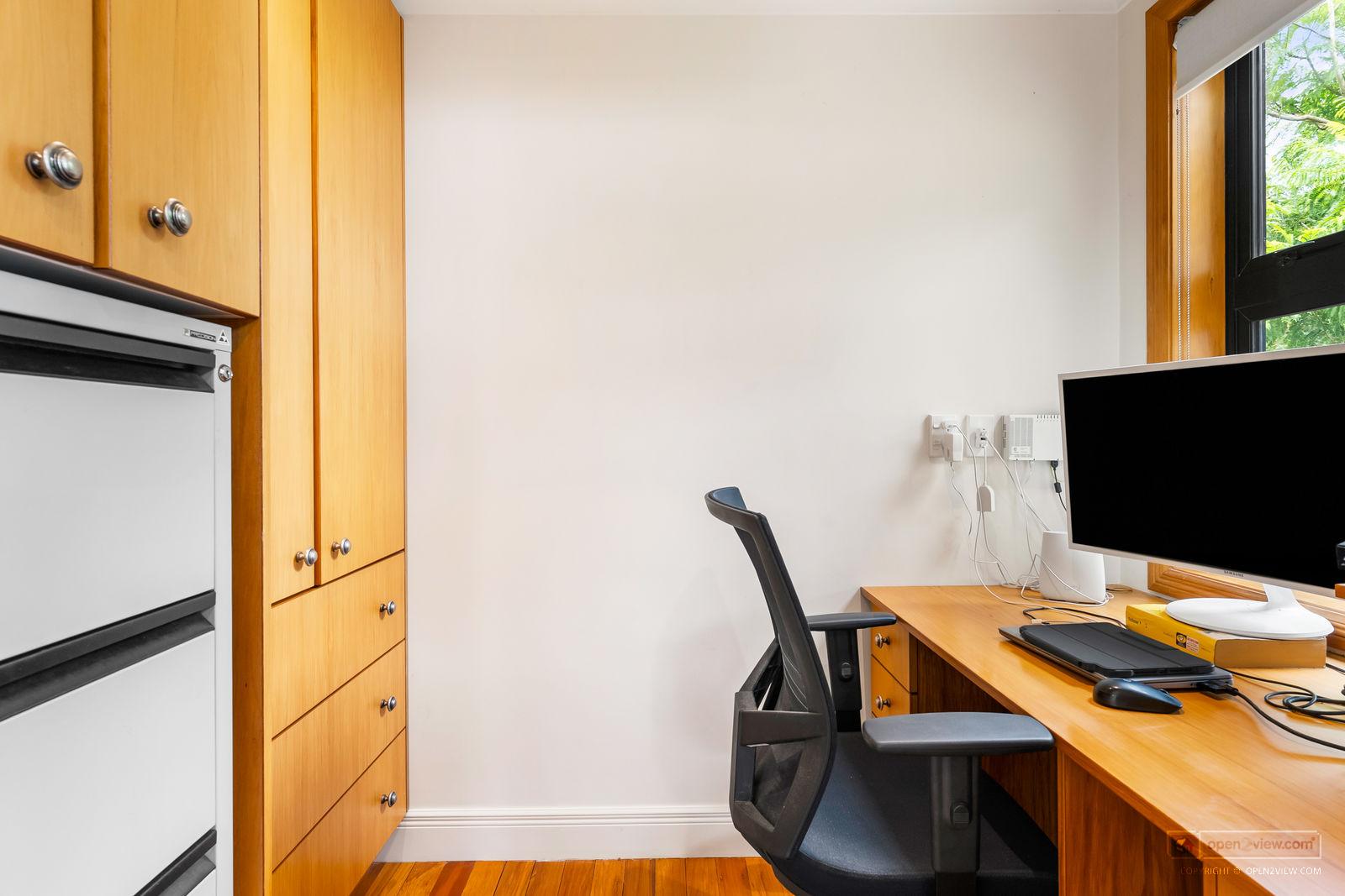 Slider image of 8 Eric Price Avenue, Auckland