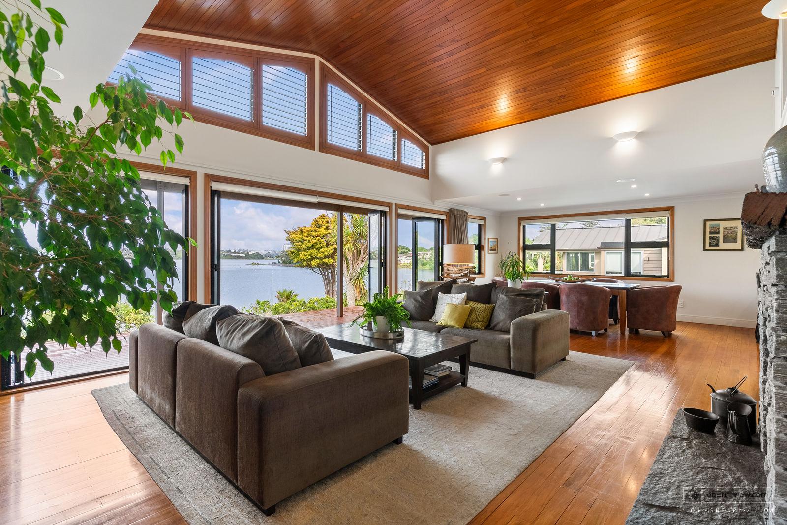 Slider image of 8 Eric Price Avenue, Auckland