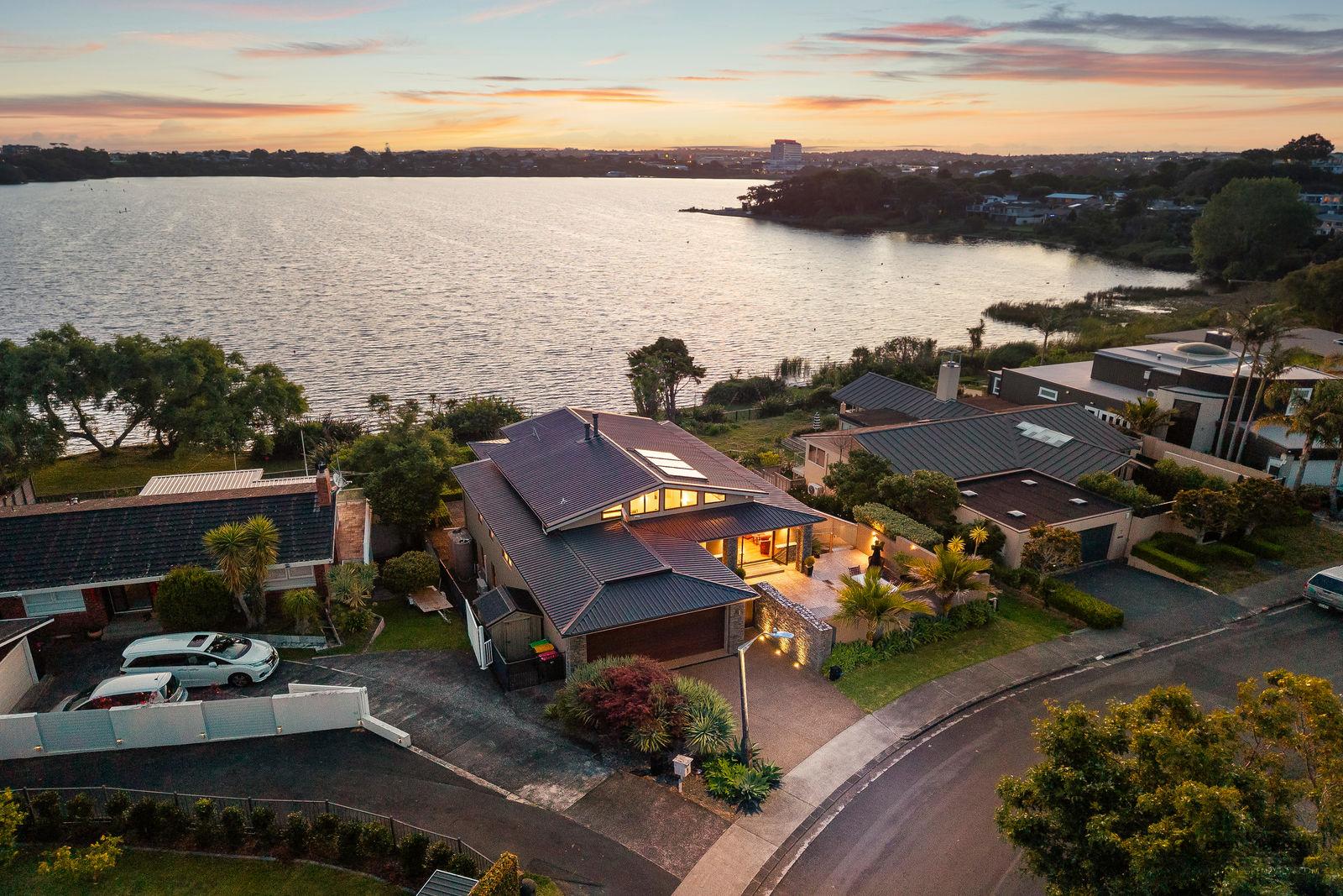 Slider image of 8 Eric Price Avenue, Auckland