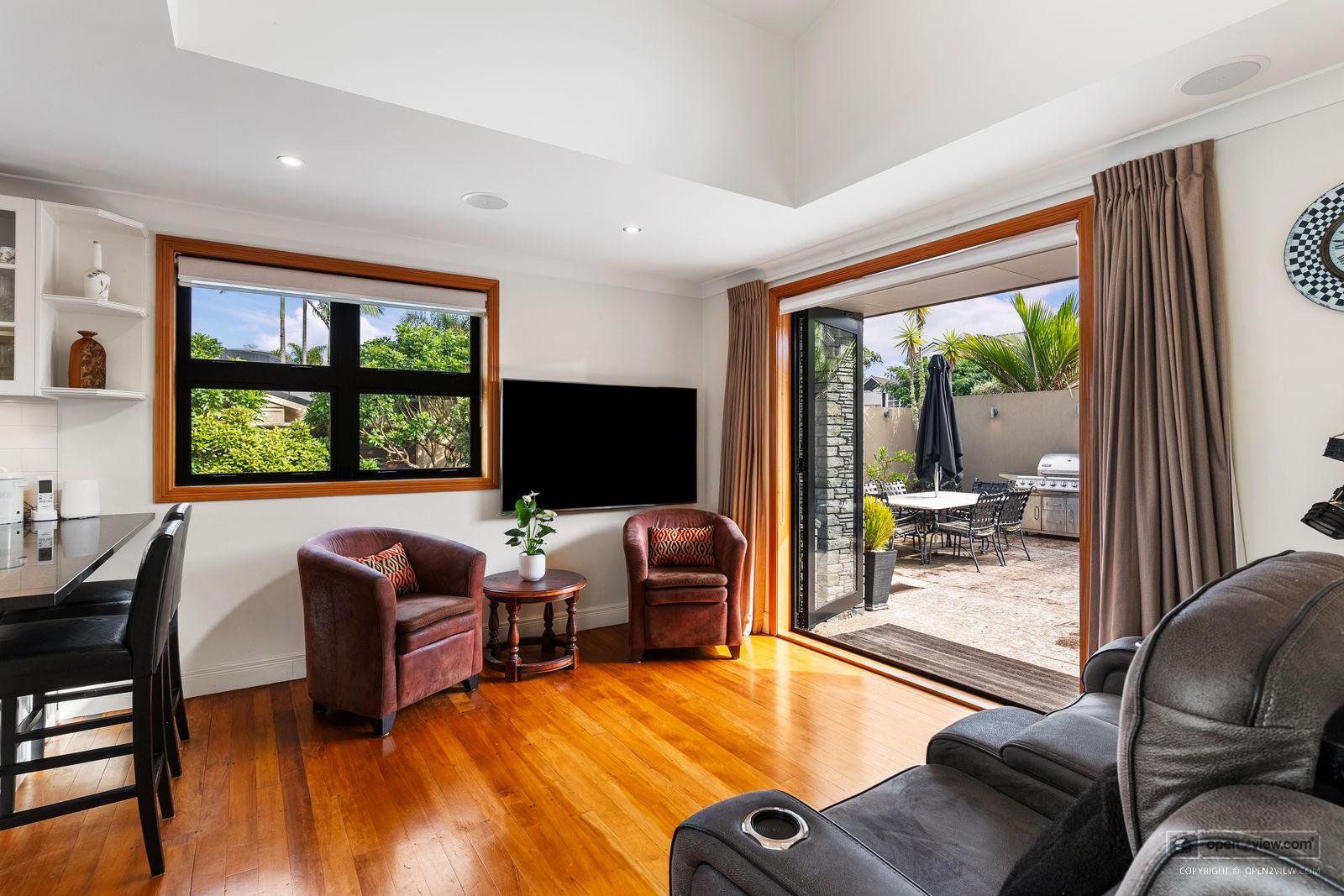 Slider image of 8 Eric Price Avenue, Auckland