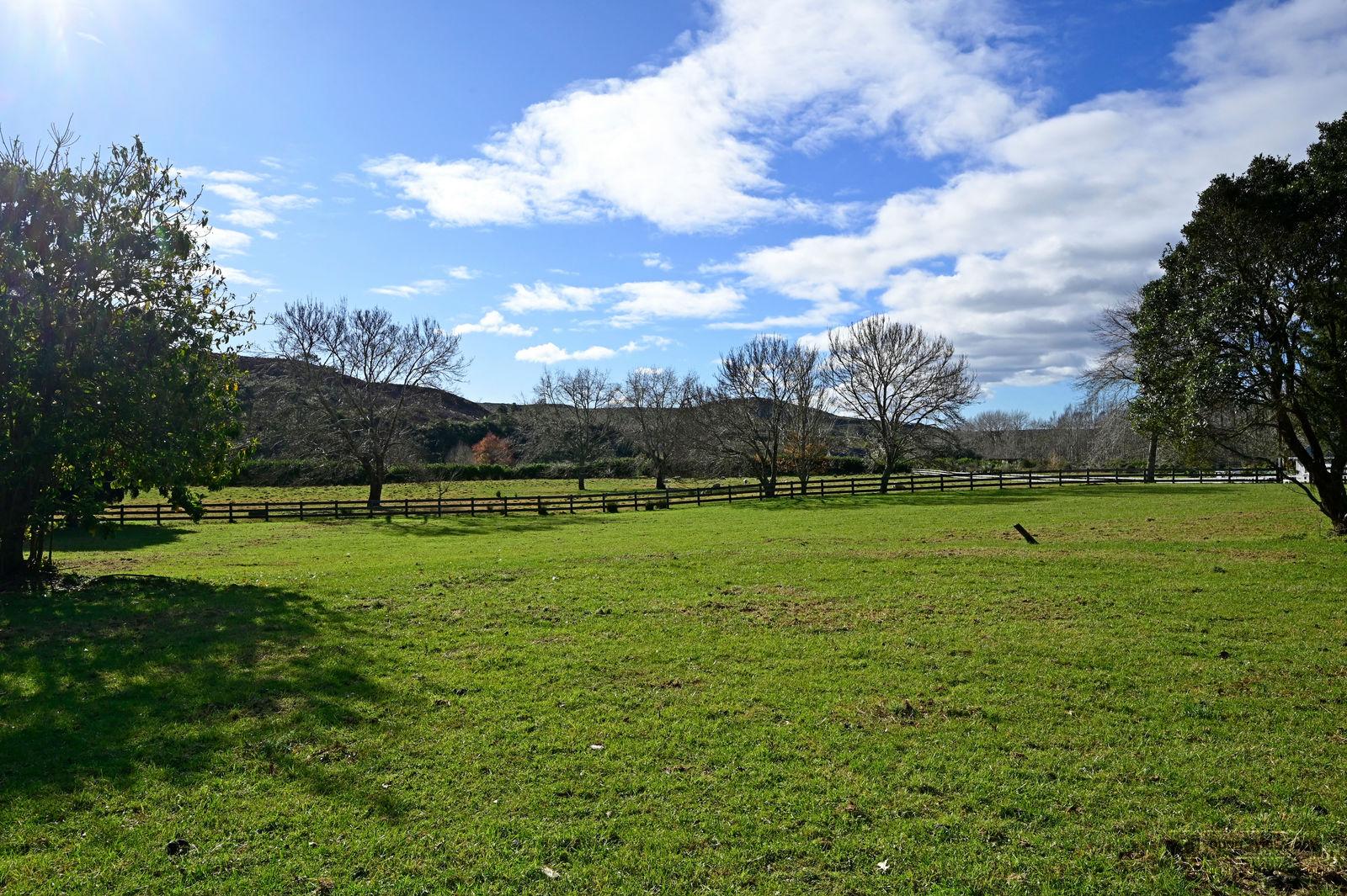 Slider image of 69 & 69A Croft Lane, Auckland