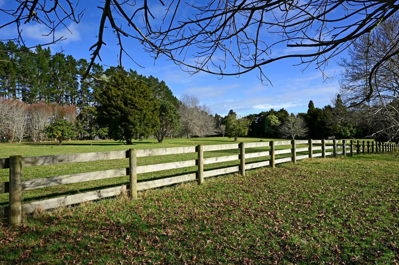 Slider image of 69 & 69A Croft Lane, Auckland