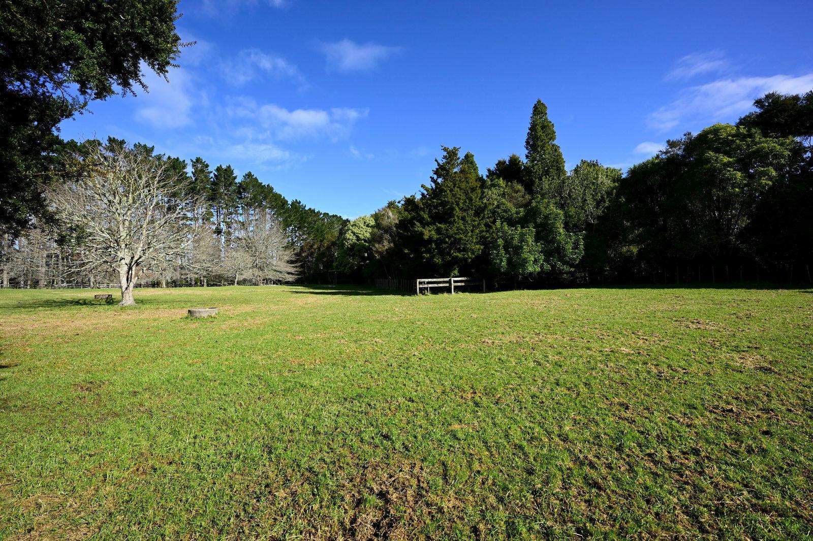 Slider image of 69 & 69A Croft Lane, Auckland