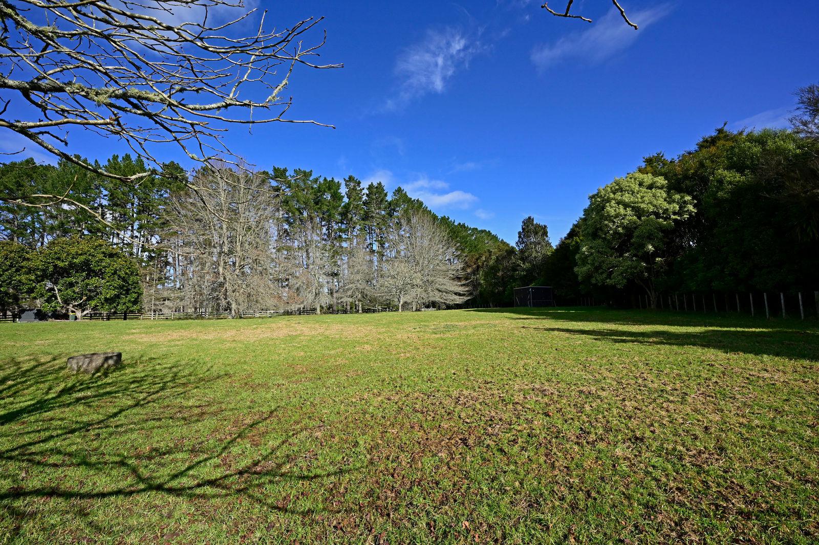 Slider image of 69 & 69A Croft Lane, Auckland