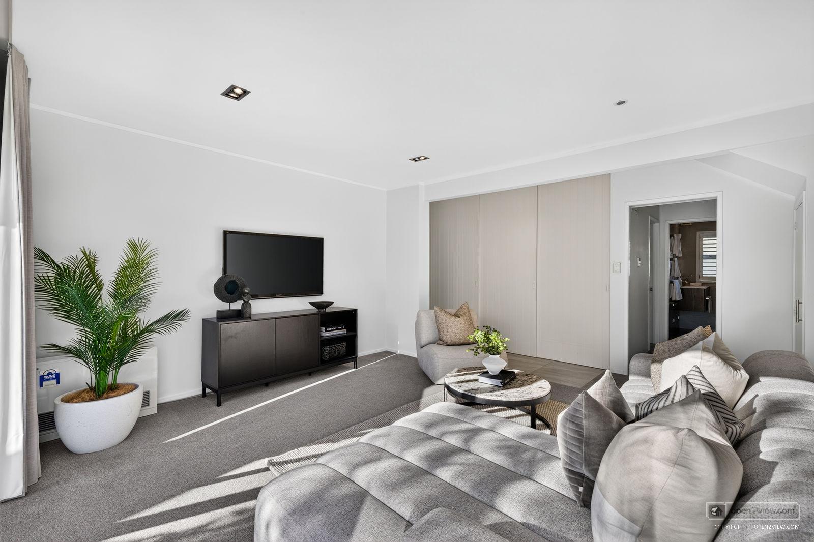 Slider image of 11A Cecil Road, Auckland