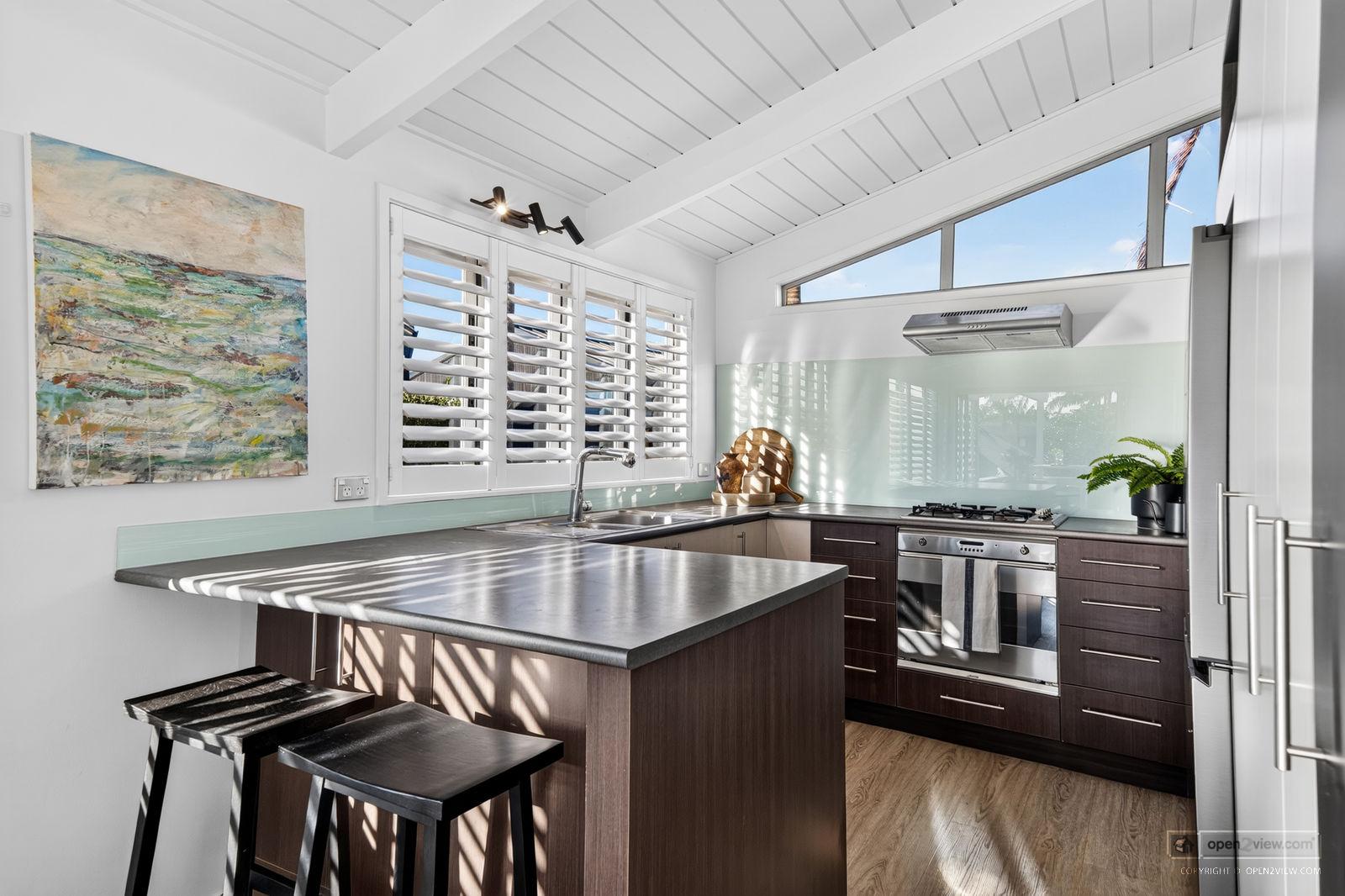 Slider image of 11A Cecil Road, Auckland