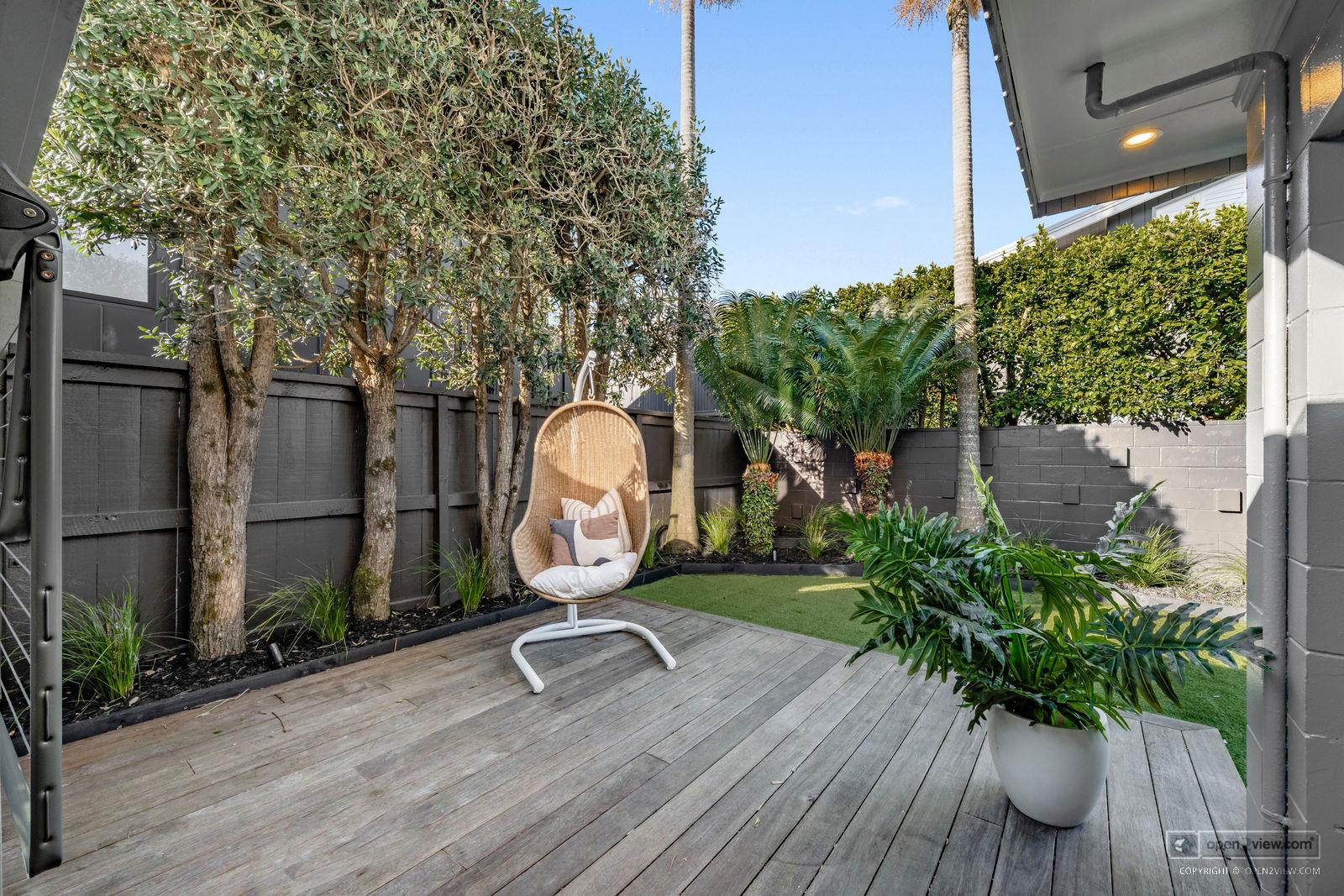 Slider image of 11A Cecil Road, Auckland