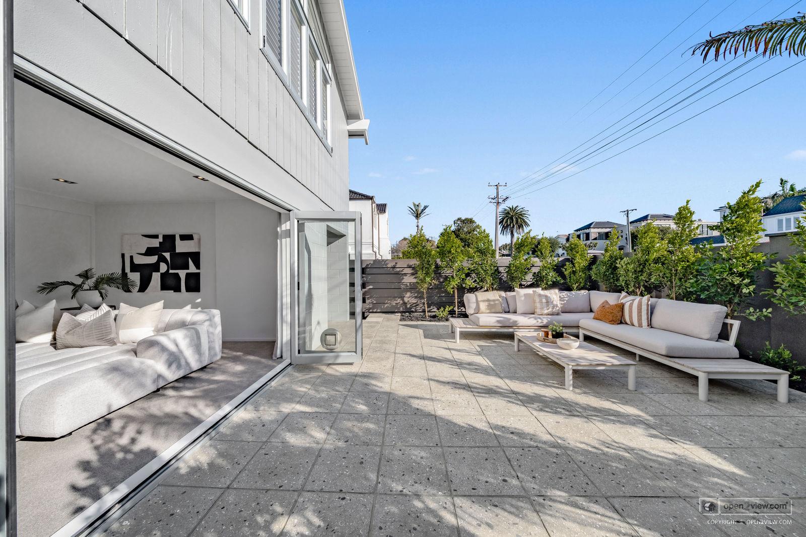 Slider image of 11A Cecil Road, Auckland
