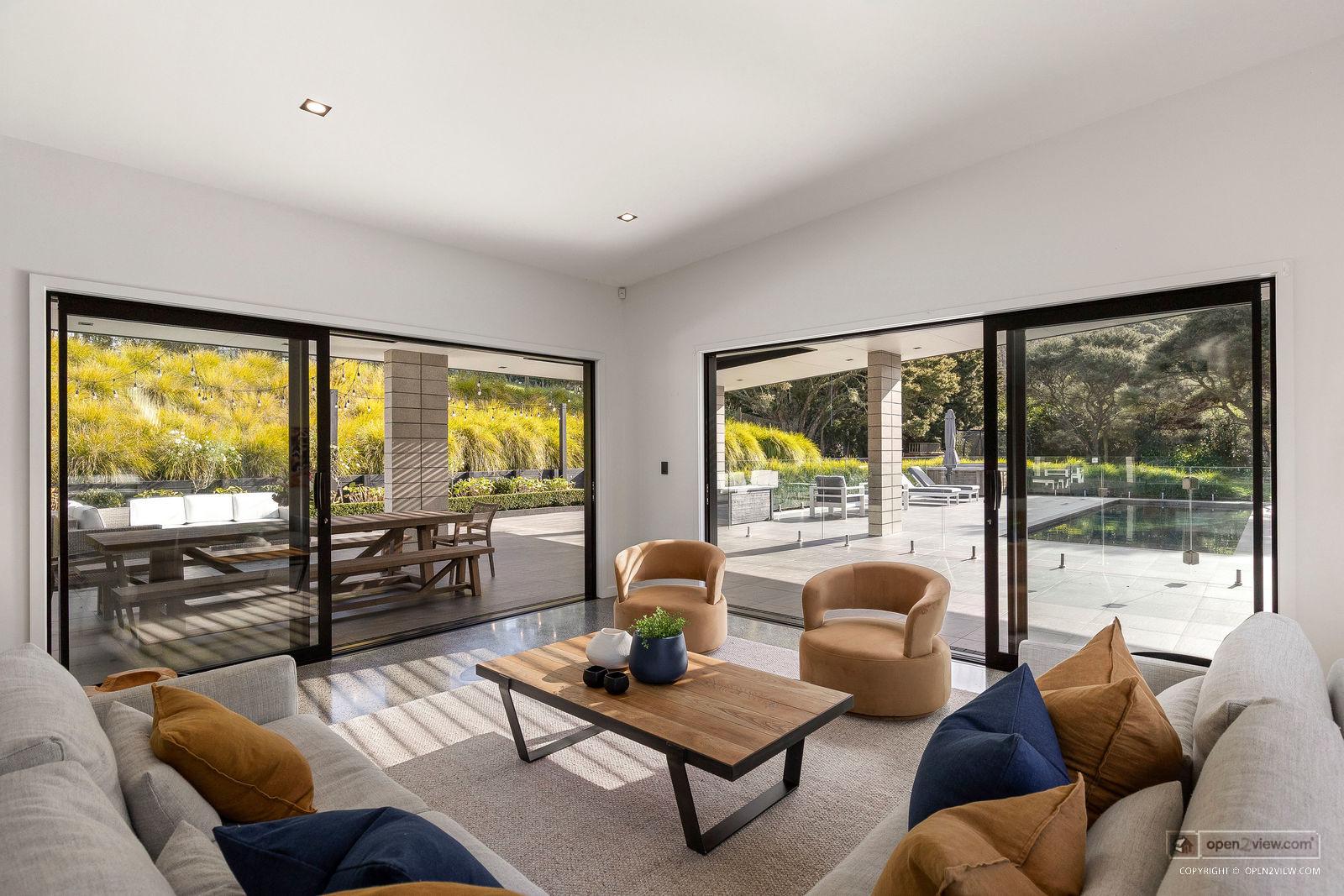 Slider image of 28 Taylor Road, Auckland