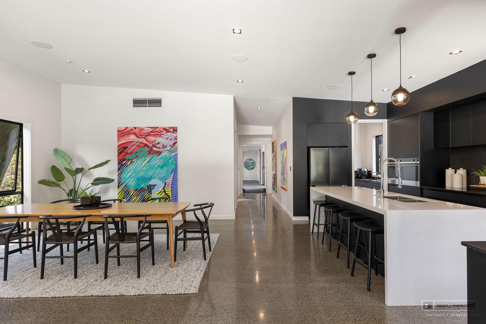 Slider image of 28 Taylor Road, Auckland
