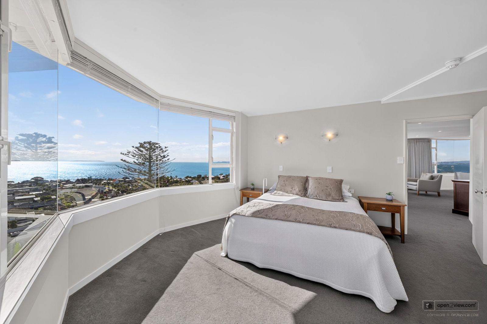 Slider image of 10/90 Kitchener Road, Auckland