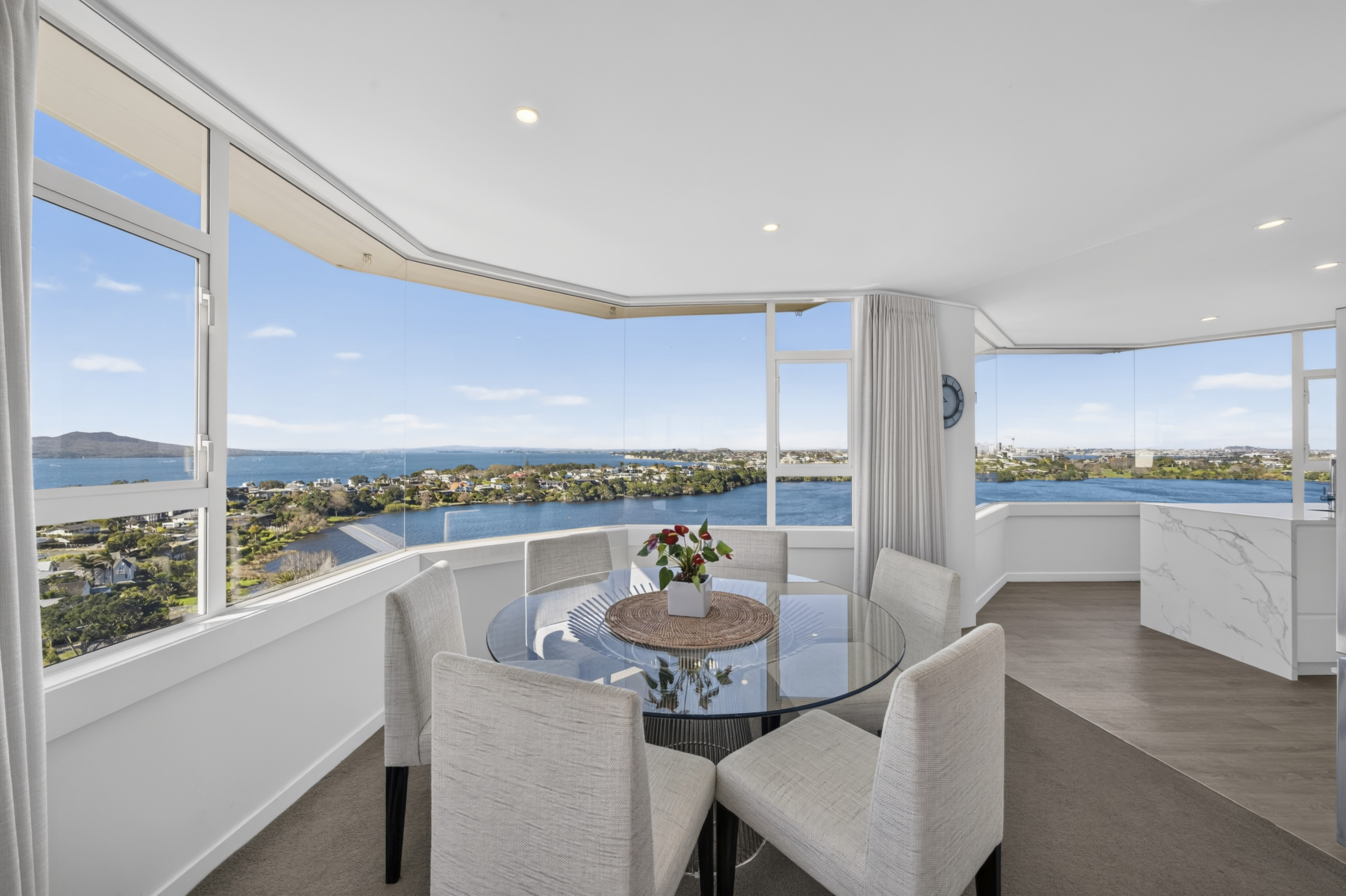 Slider image of 10/90 Kitchener Road, Auckland