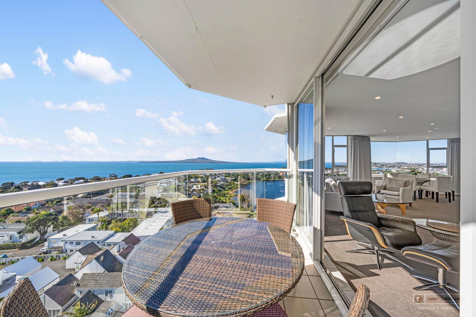 Slider image of 10/90 Kitchener Road, Auckland