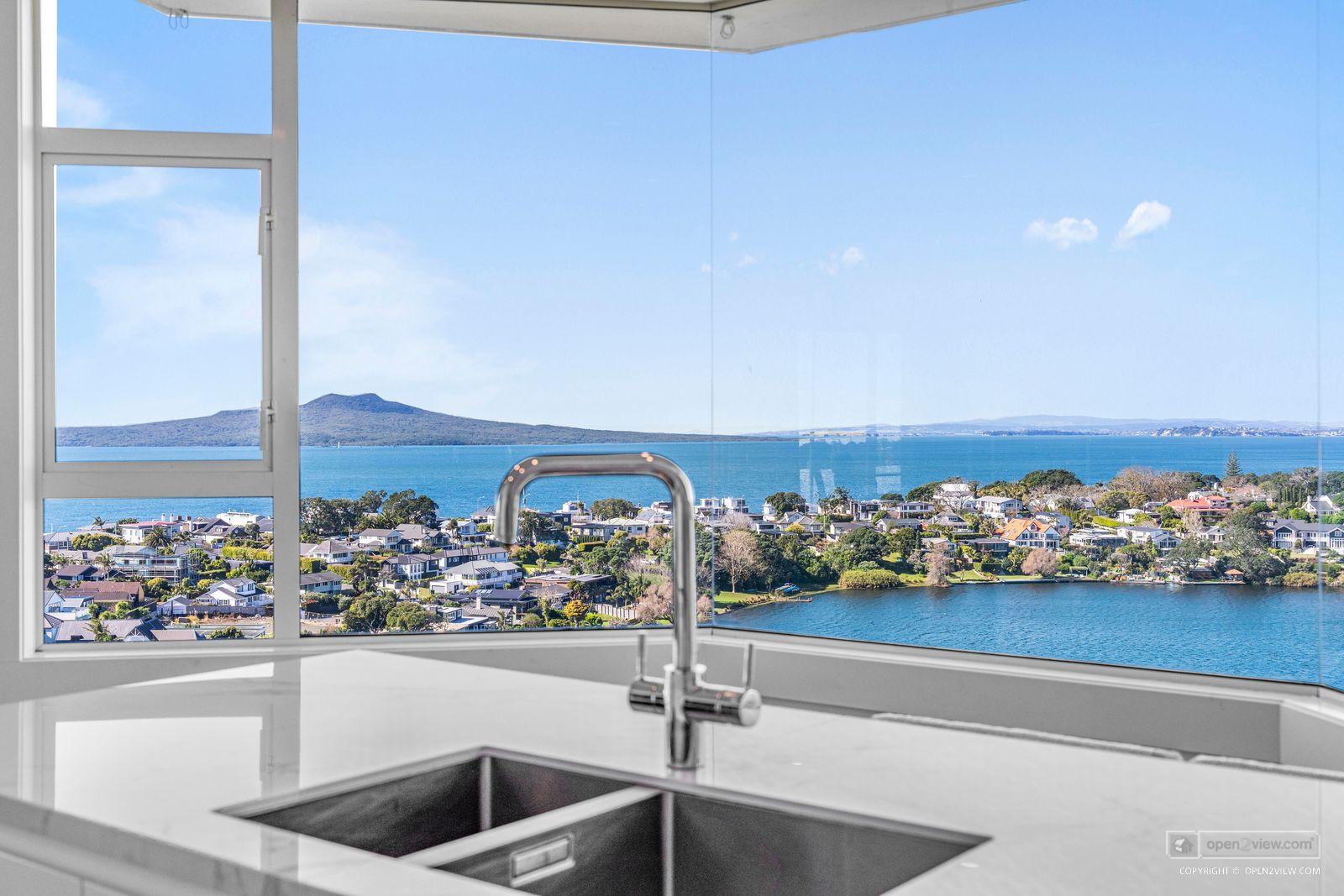 Slider image of 10/90 Kitchener Road, Auckland