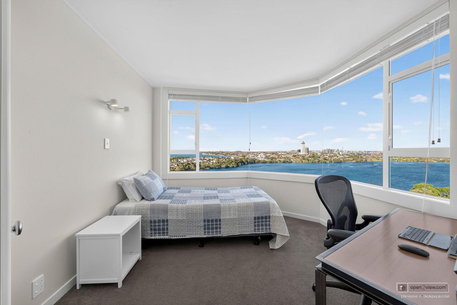 Slider image of 10/90 Kitchener Road, Auckland