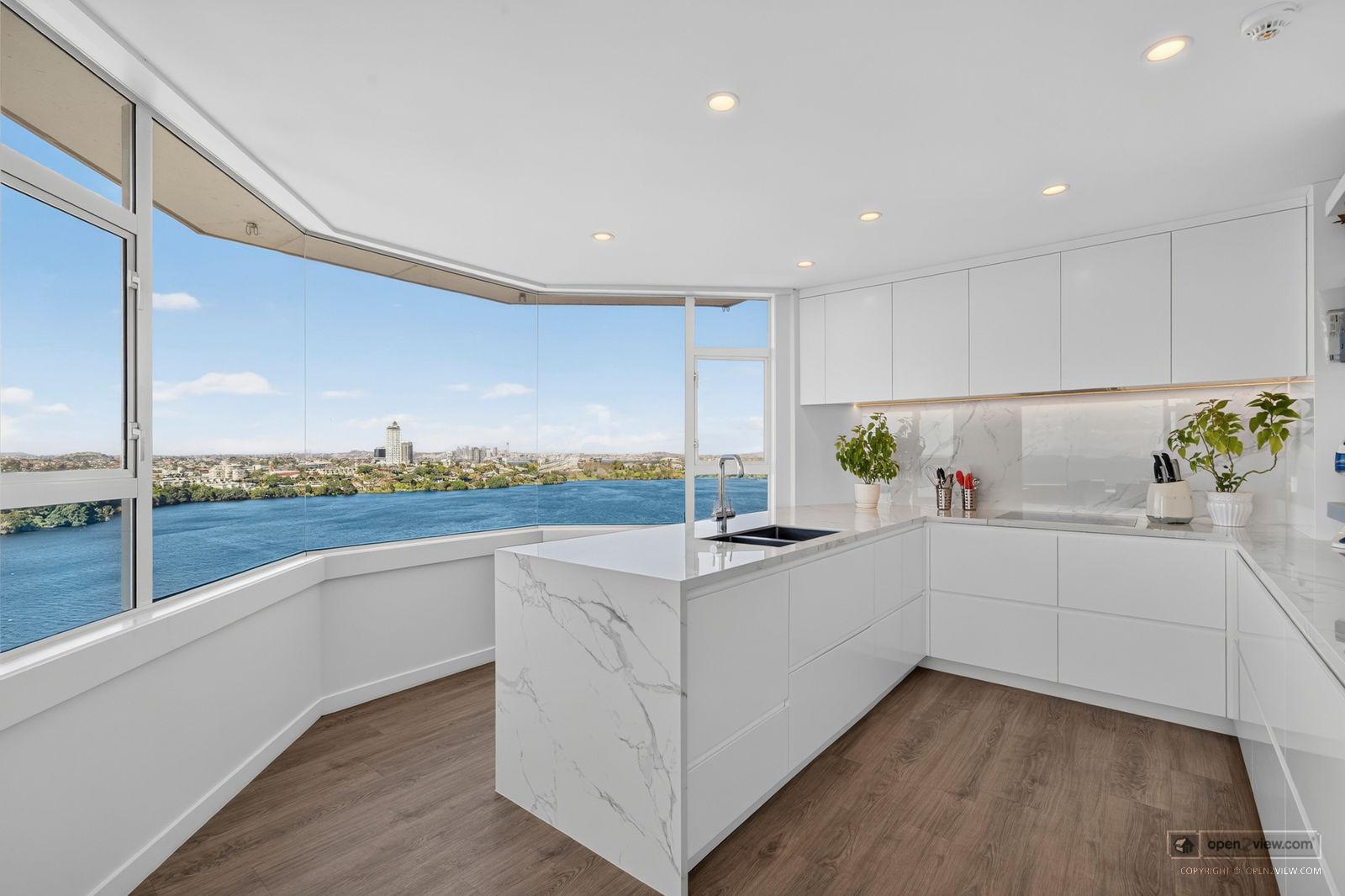 Slider image of 10/90 Kitchener Road, Auckland