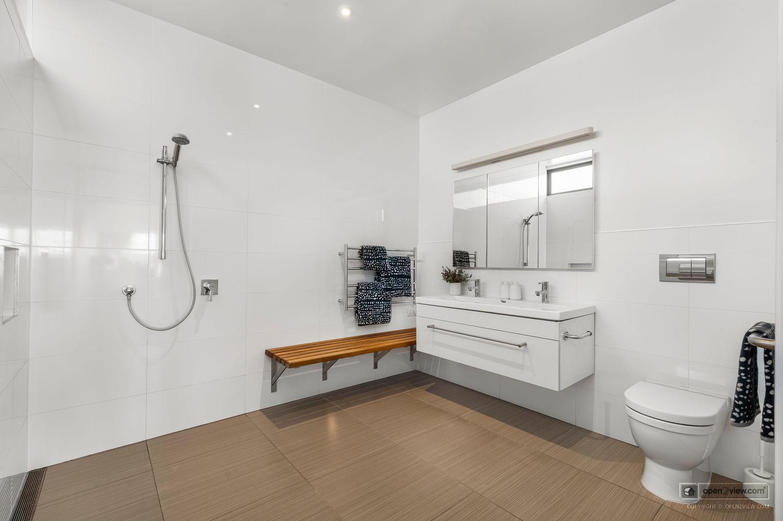 Slider image of 58 Seacliffe Avenue, Auckland