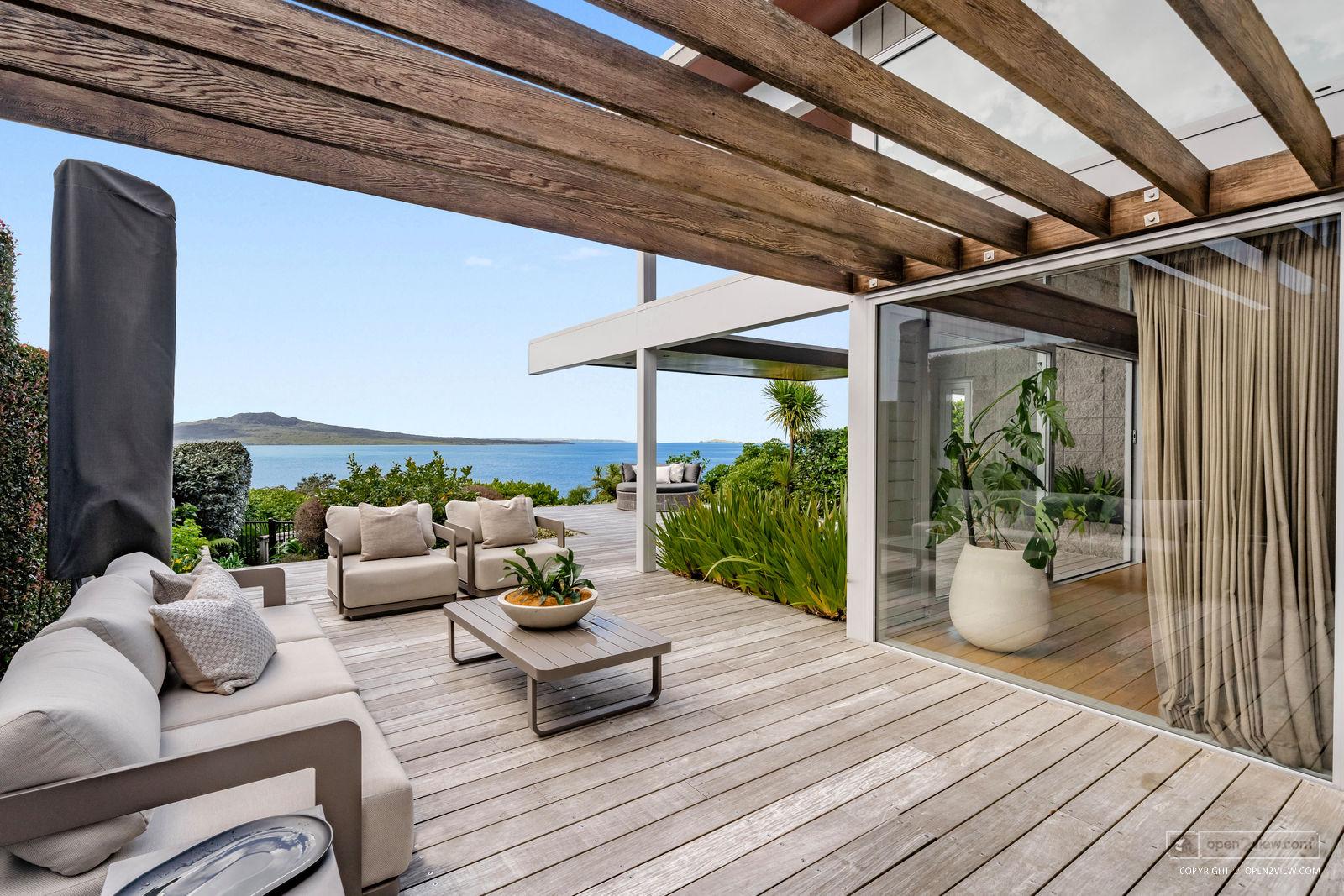 Slider image of 58 Seacliffe Avenue, Auckland