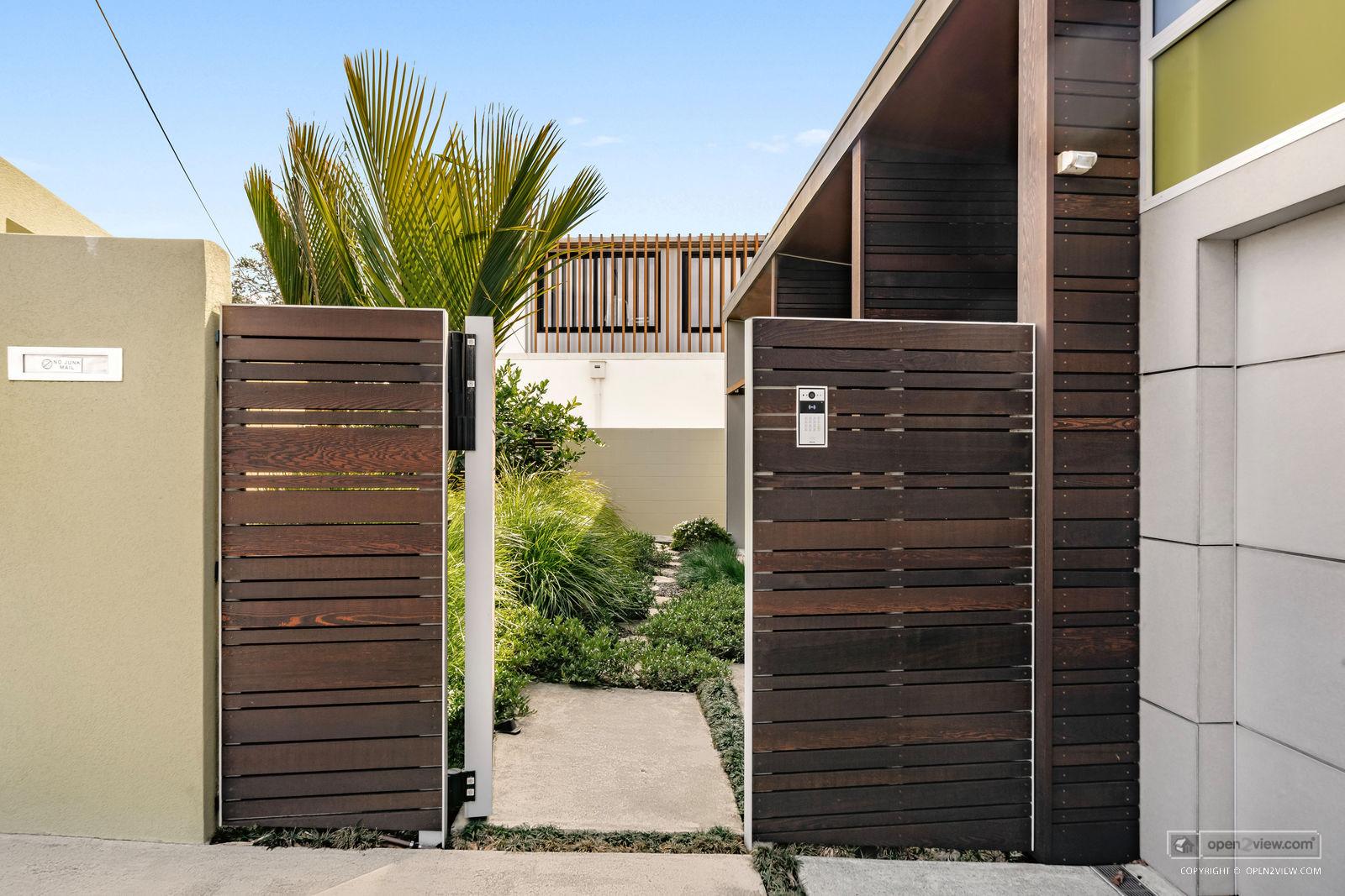 Slider image of 58 Seacliffe Avenue, Auckland