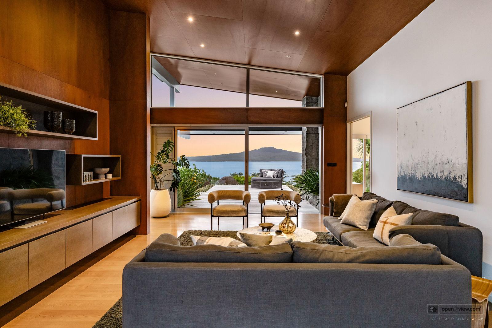 Slider image of 58 Seacliffe Avenue, Auckland