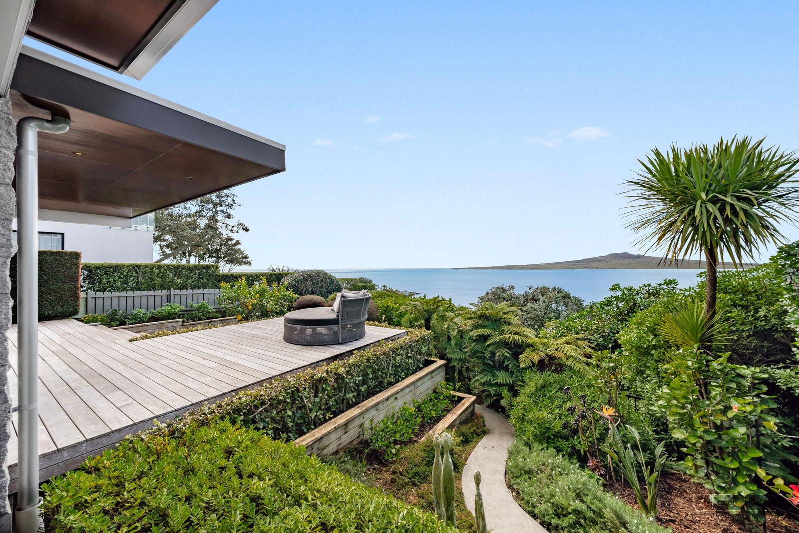 Slider image of 58 Seacliffe Avenue, Auckland